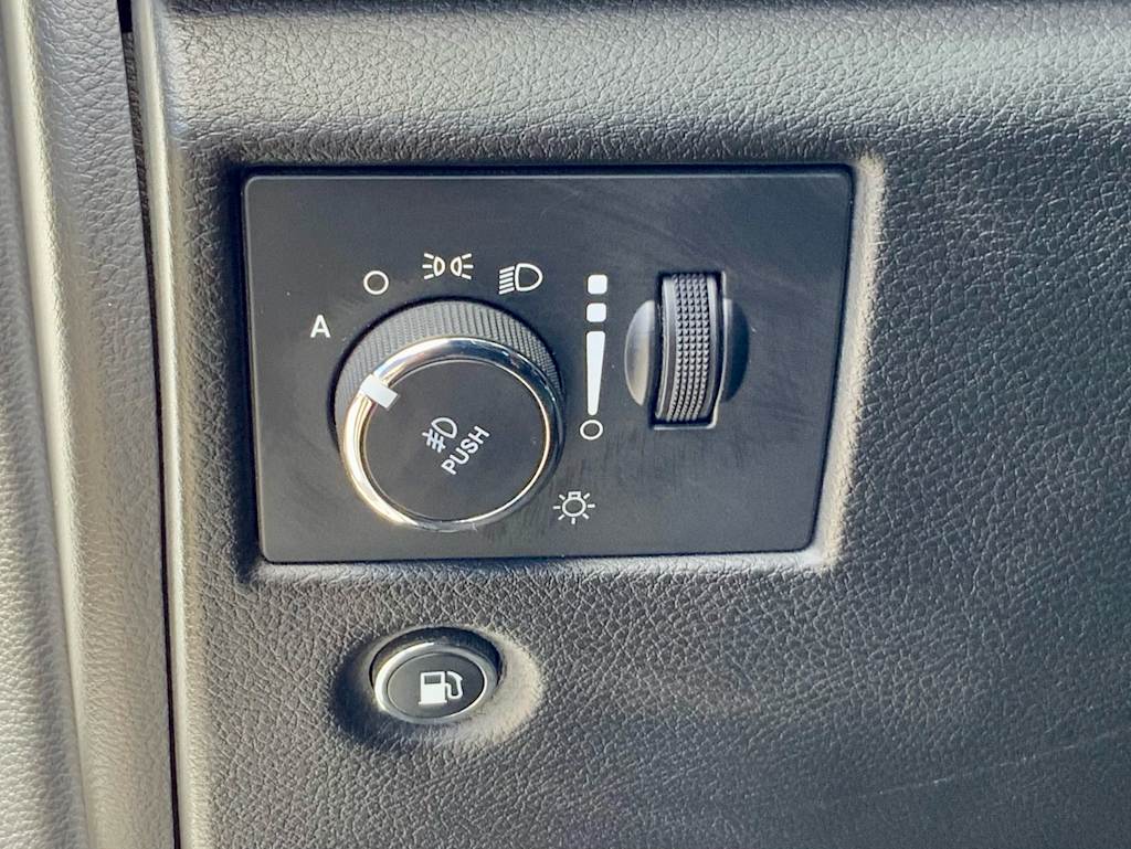 Thumbnail: 2021 Jeep Grand Cherokee - 40