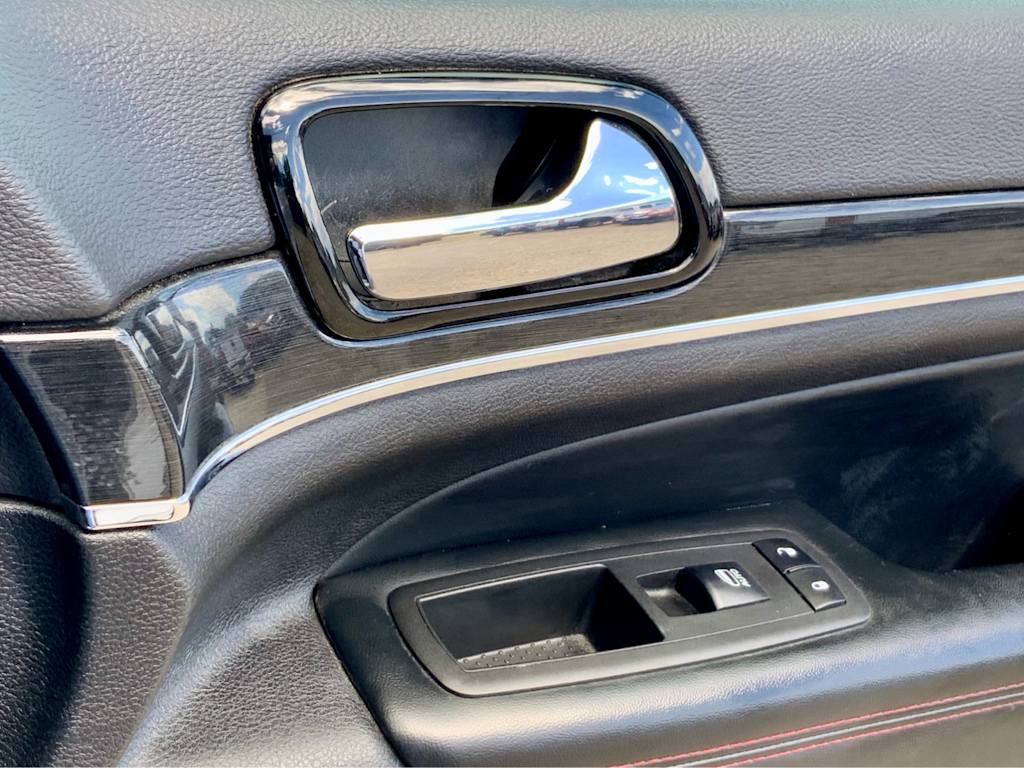 Thumbnail: 2021 Jeep Grand Cherokee - 43