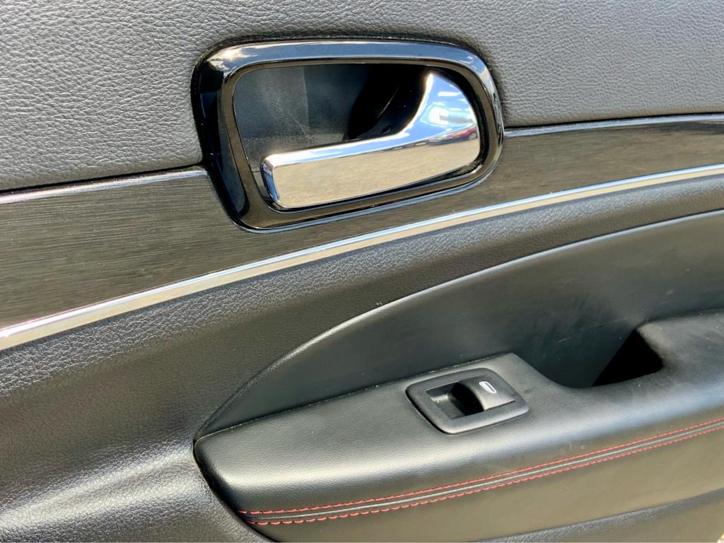 Thumbnail: 2021 Jeep Grand Cherokee - 42