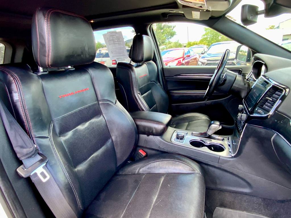 Thumbnail: 2021 Jeep Grand Cherokee - 11