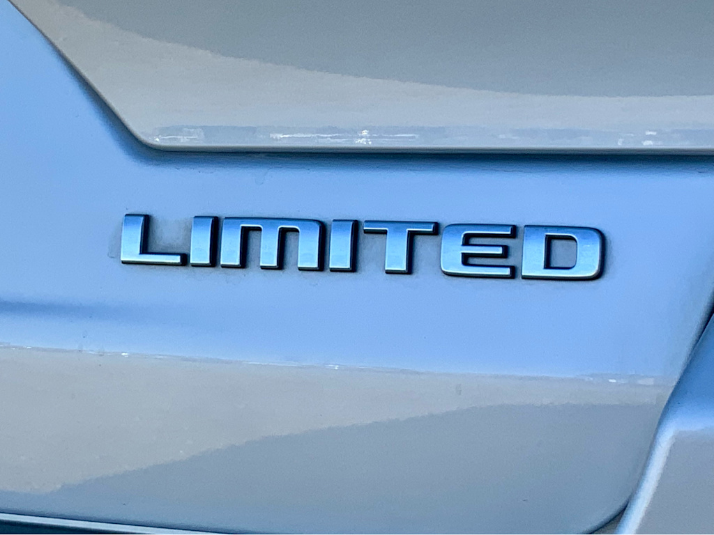 Thumbnail: 2023 Jeep Grand Cherokee - 32