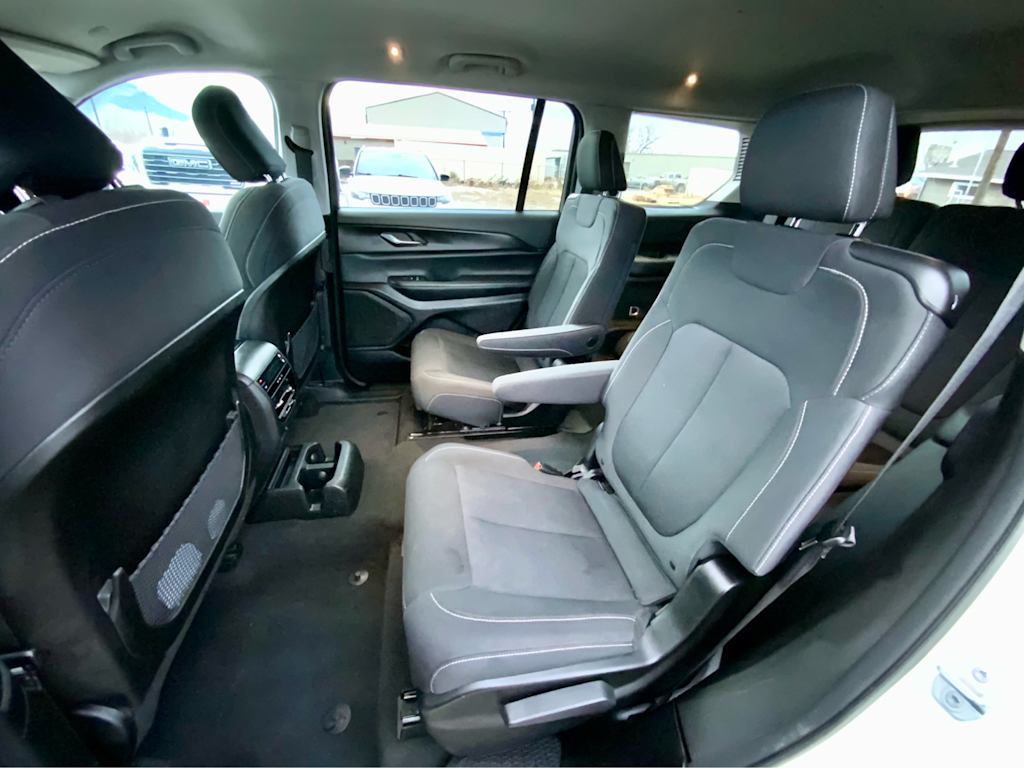 Thumbnail: 2023 Jeep Grand Cherokee L - 34