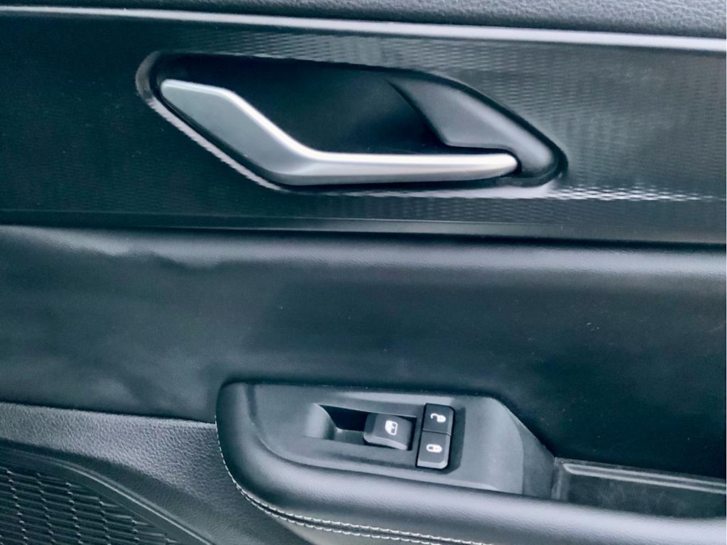 Thumbnail: 2023 Jeep Grand Cherokee L - 52