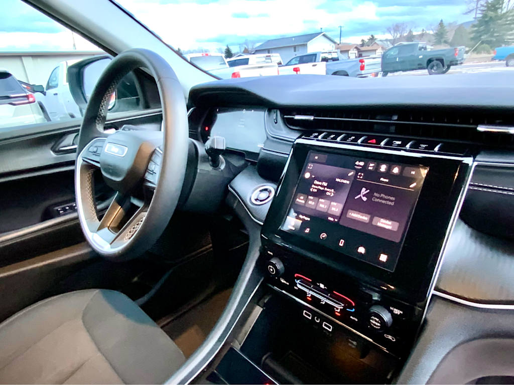 Thumbnail: 2023 Jeep Grand Cherokee L - 44