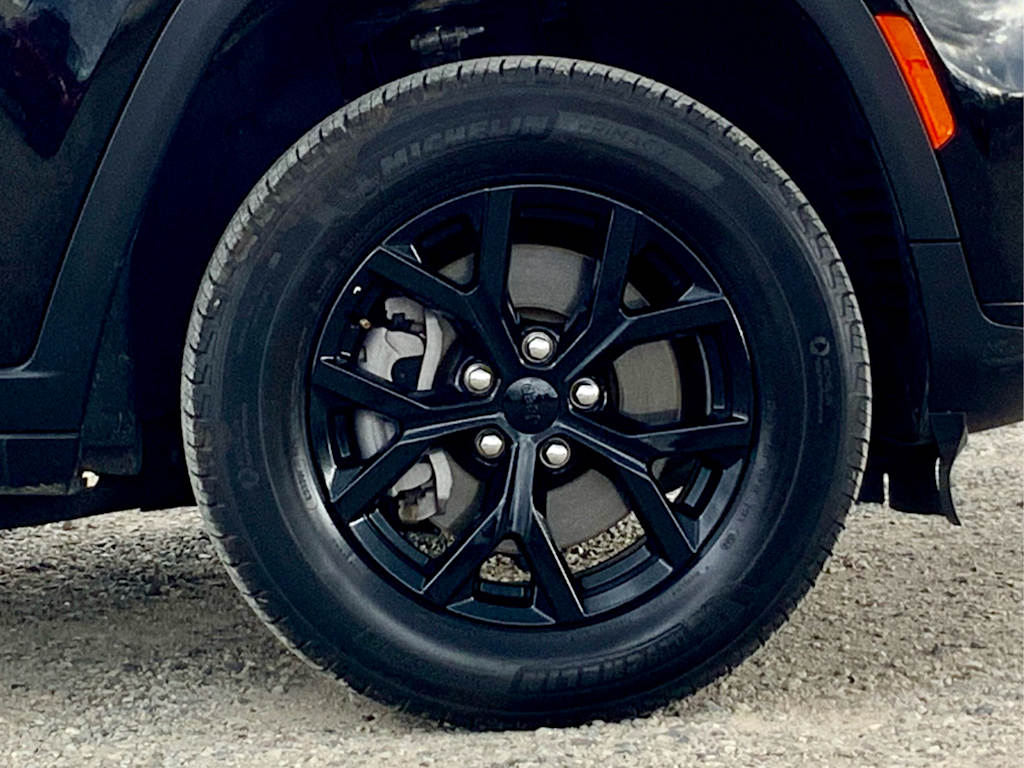 Thumbnail: 2024 Jeep Grand Cherokee L - 32