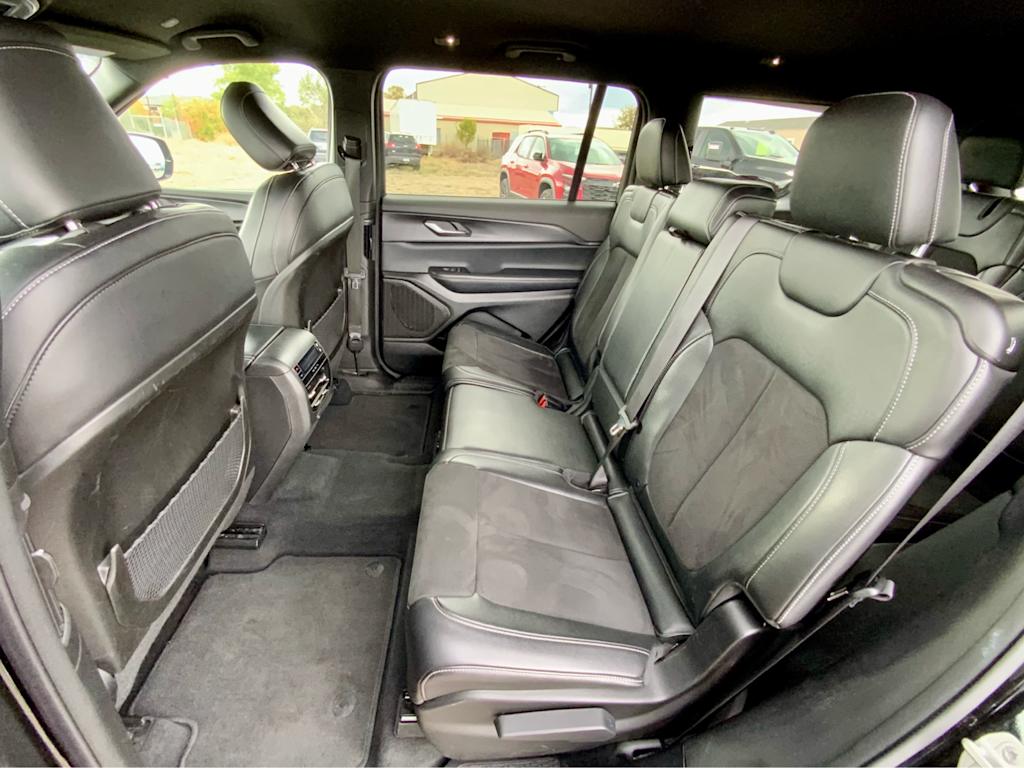 Thumbnail: 2024 Jeep Grand Cherokee L - 12