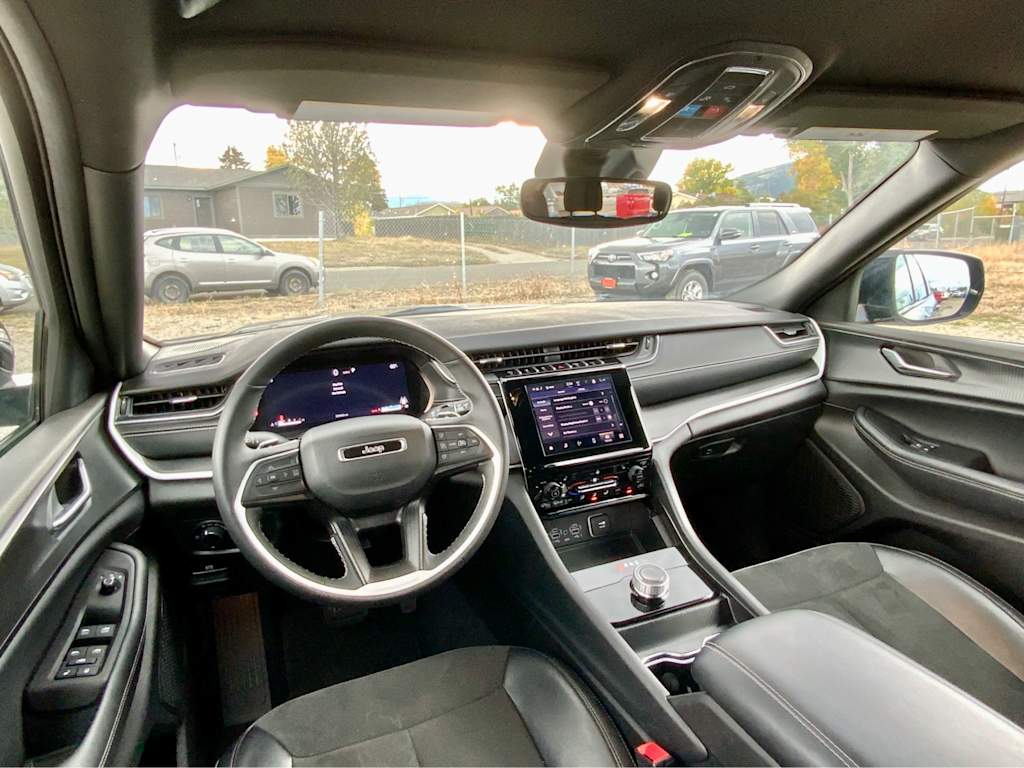 Thumbnail: 2024 Jeep Grand Cherokee L - 9