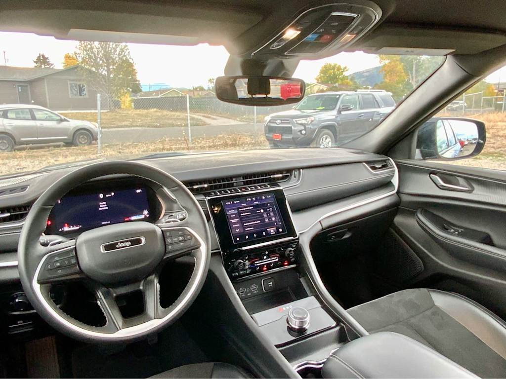 Thumbnail: 2024 Jeep Grand Cherokee L - 14