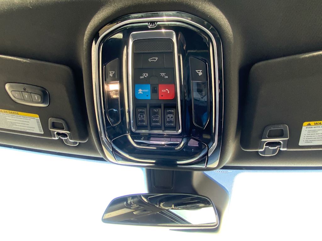 2023 Jeep Grand Cherokee L Overland 37