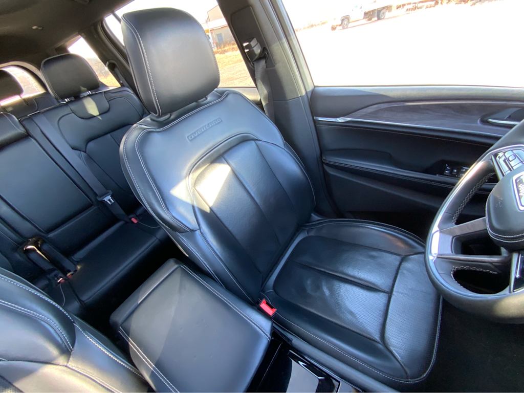 2023 Jeep Grand Cherokee L Overland 30