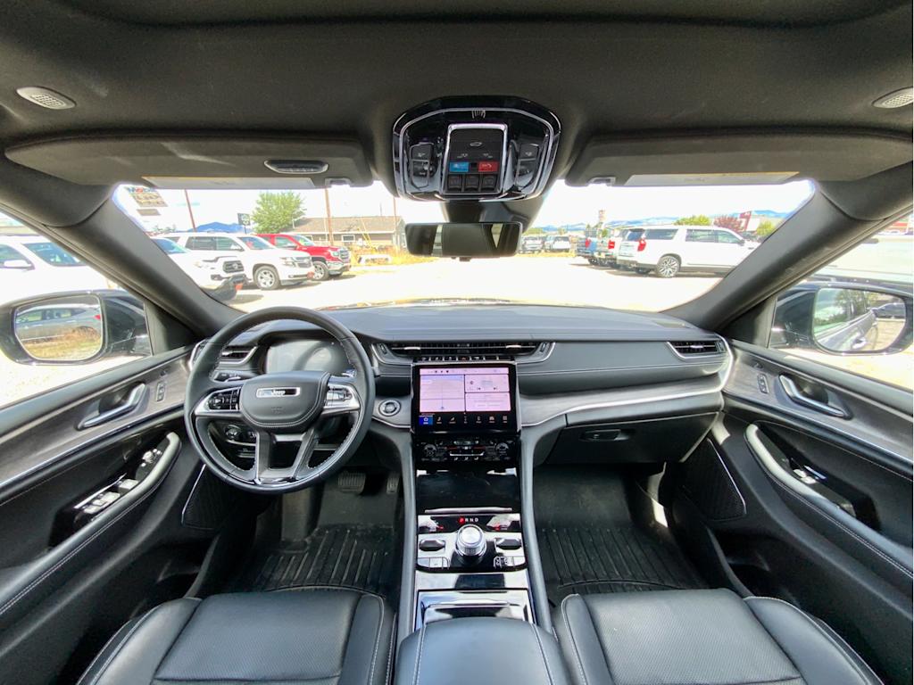 Thumbnail: 2023 Jeep Grand Cherokee L - 2