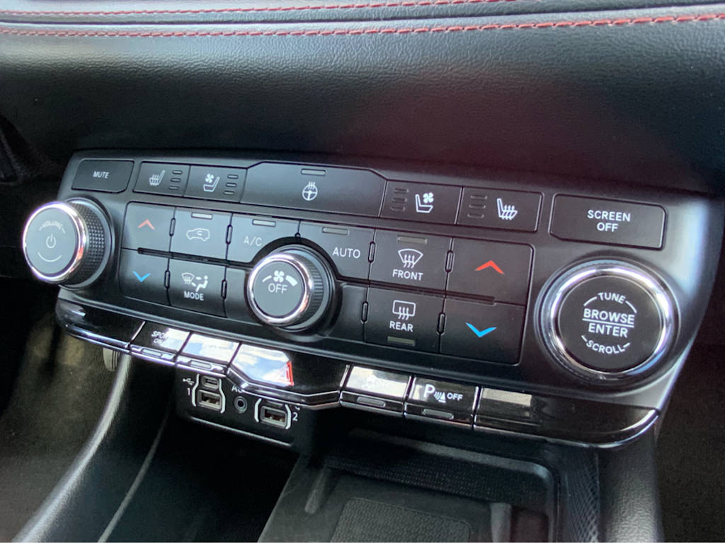 2023 Dodge Durango R/T 43