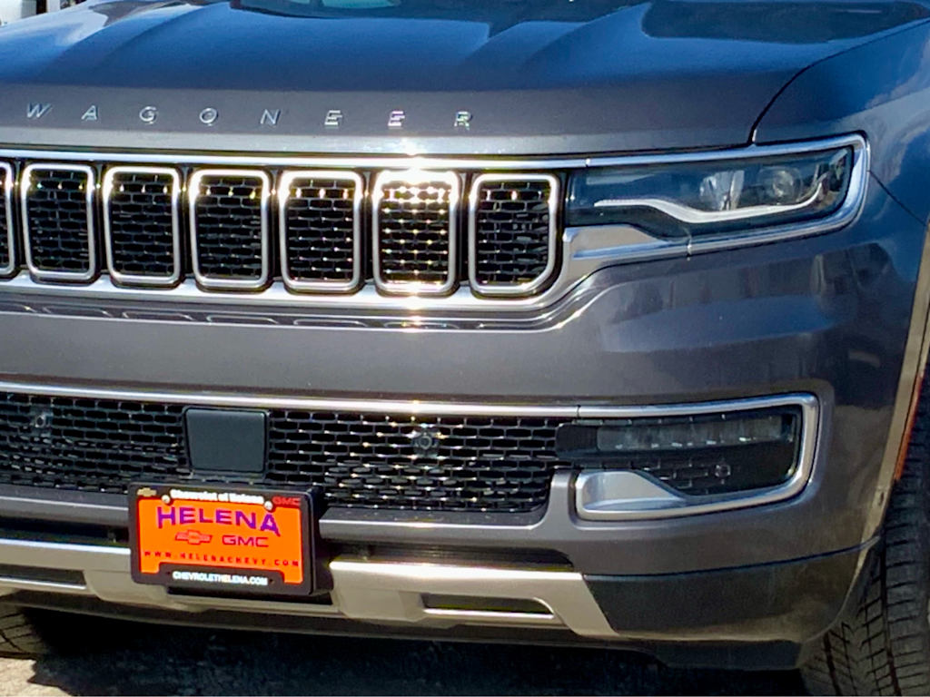 Thumbnail: 2022 Jeep Wagoneer - 22