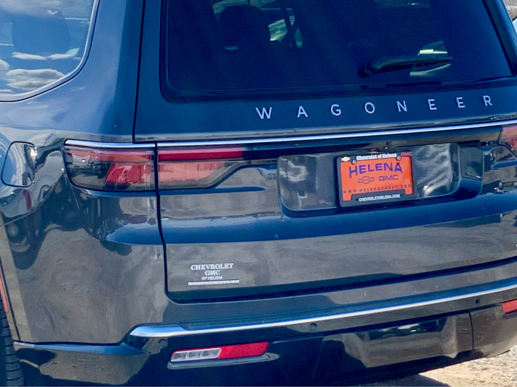 Thumbnail: 2022 Jeep Wagoneer - 6