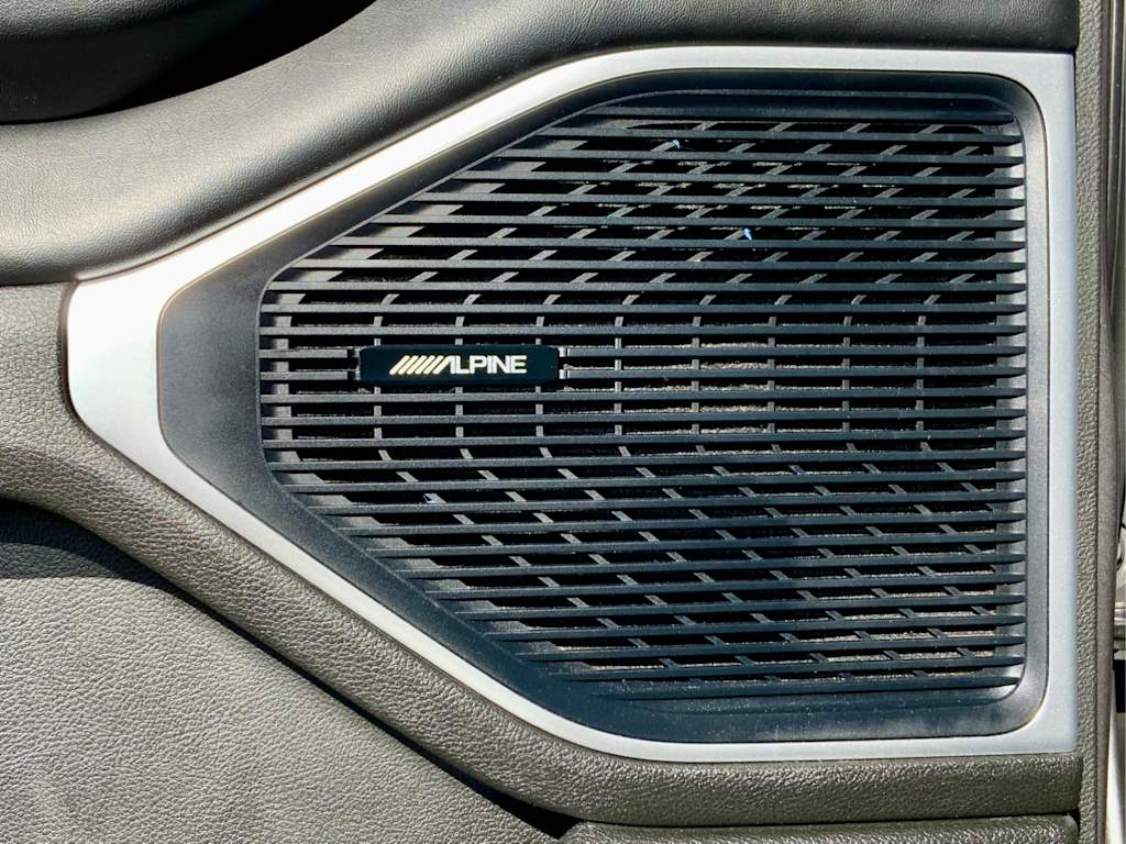 Thumbnail: 2022 Jeep Wagoneer - 48