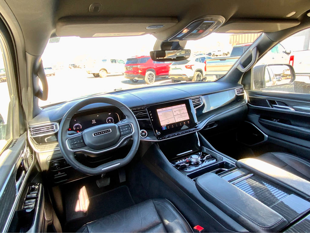 Thumbnail: 2022 Jeep Wagoneer - 8