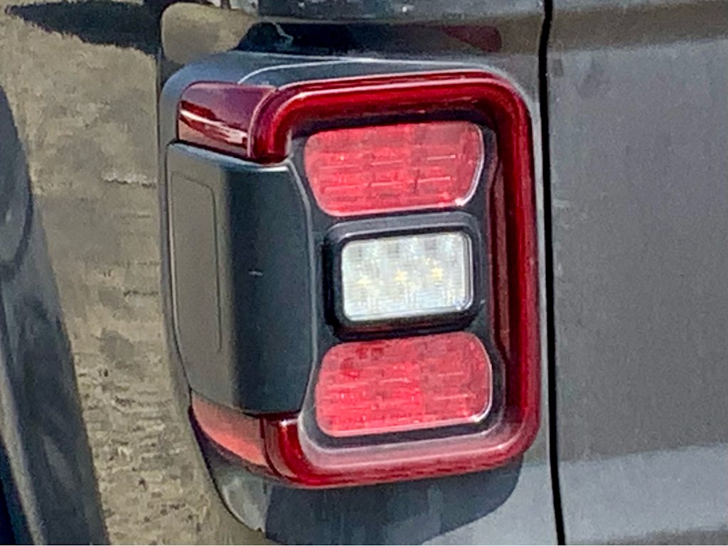 Thumbnail: 2020 Jeep Gladiator - 23
