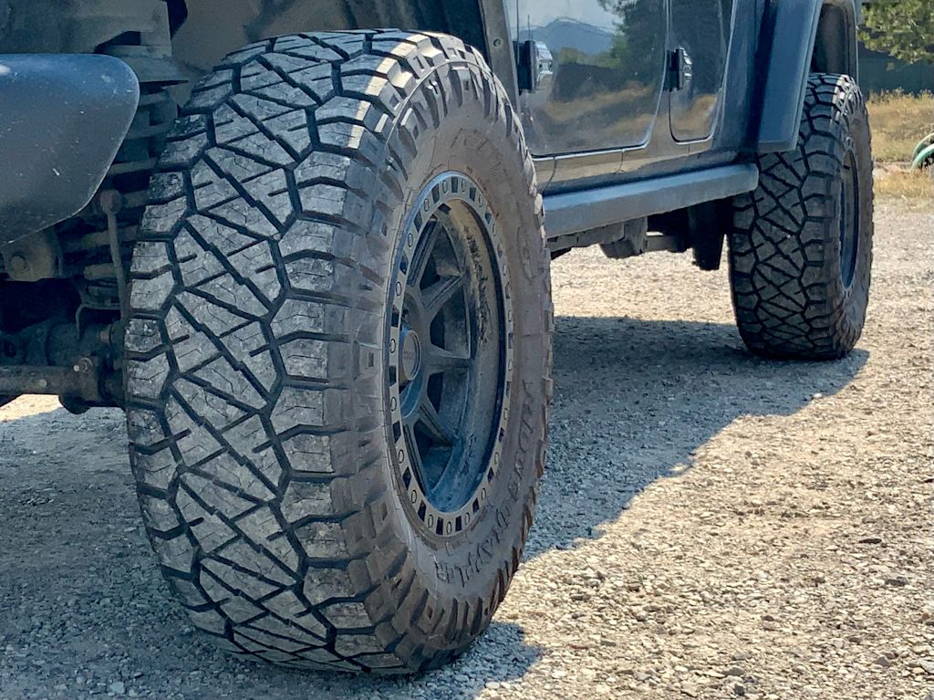 Thumbnail: 2020 Jeep Gladiator - 24