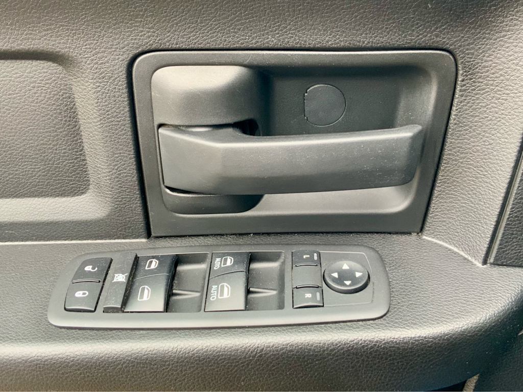 Thumbnail: 2019 RAM 1500 - 34