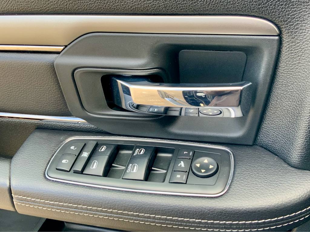 Thumbnail: 2017 RAM 1500 - 48