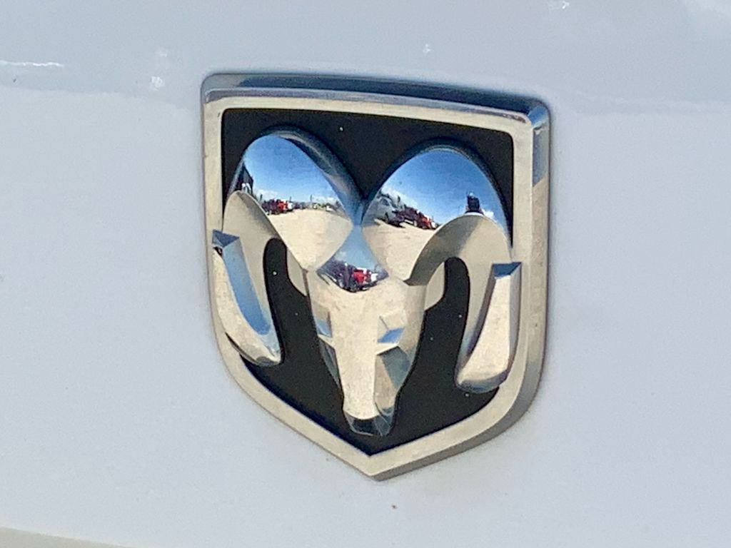Thumbnail: 2019 RAM 1500 - 26