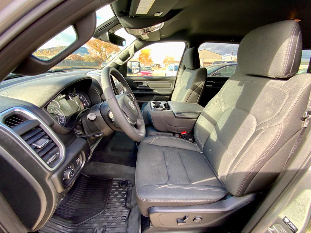 Thumbnail: 2025 RAM 1500 - 10