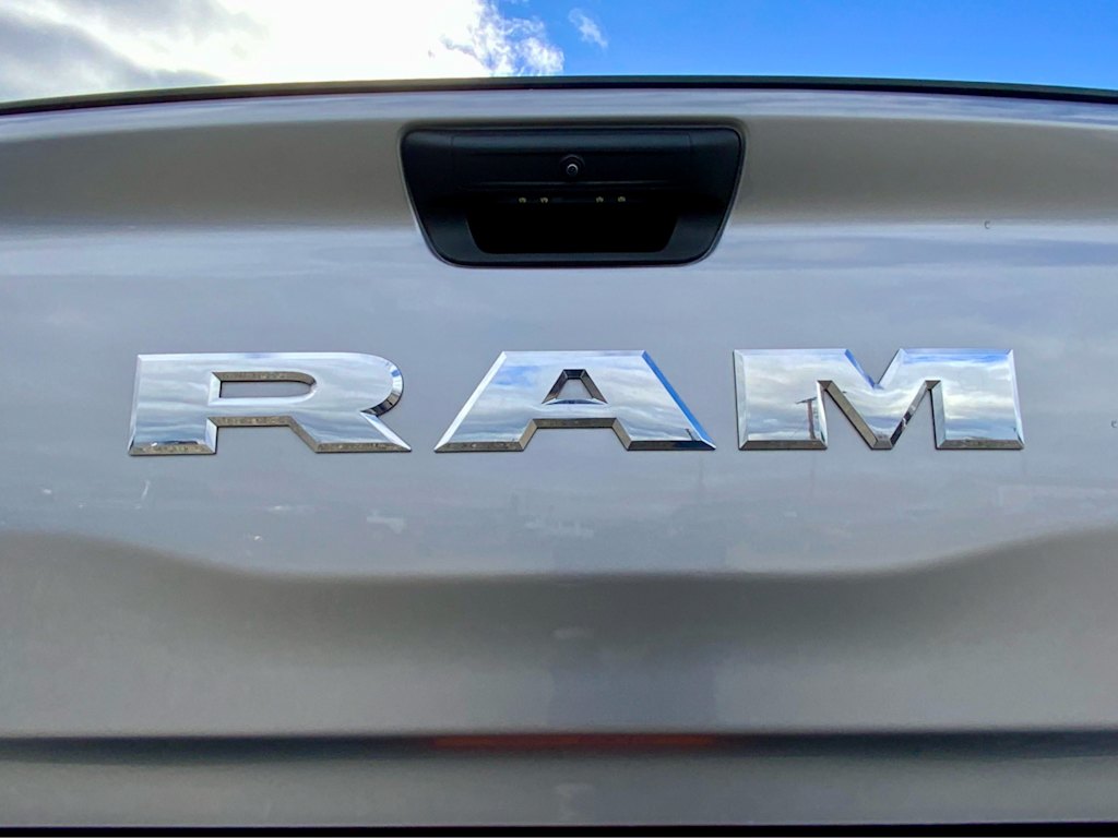 Thumbnail: 2025 RAM 1500 - 33