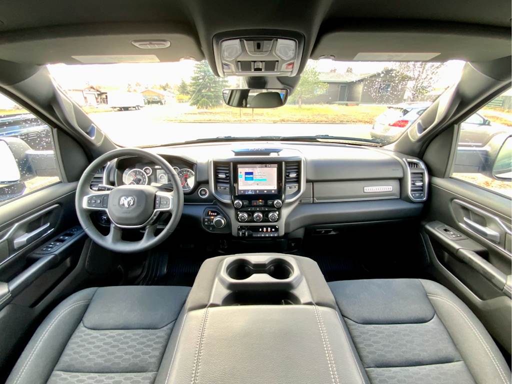 Thumbnail: 2025 RAM 1500 - 2