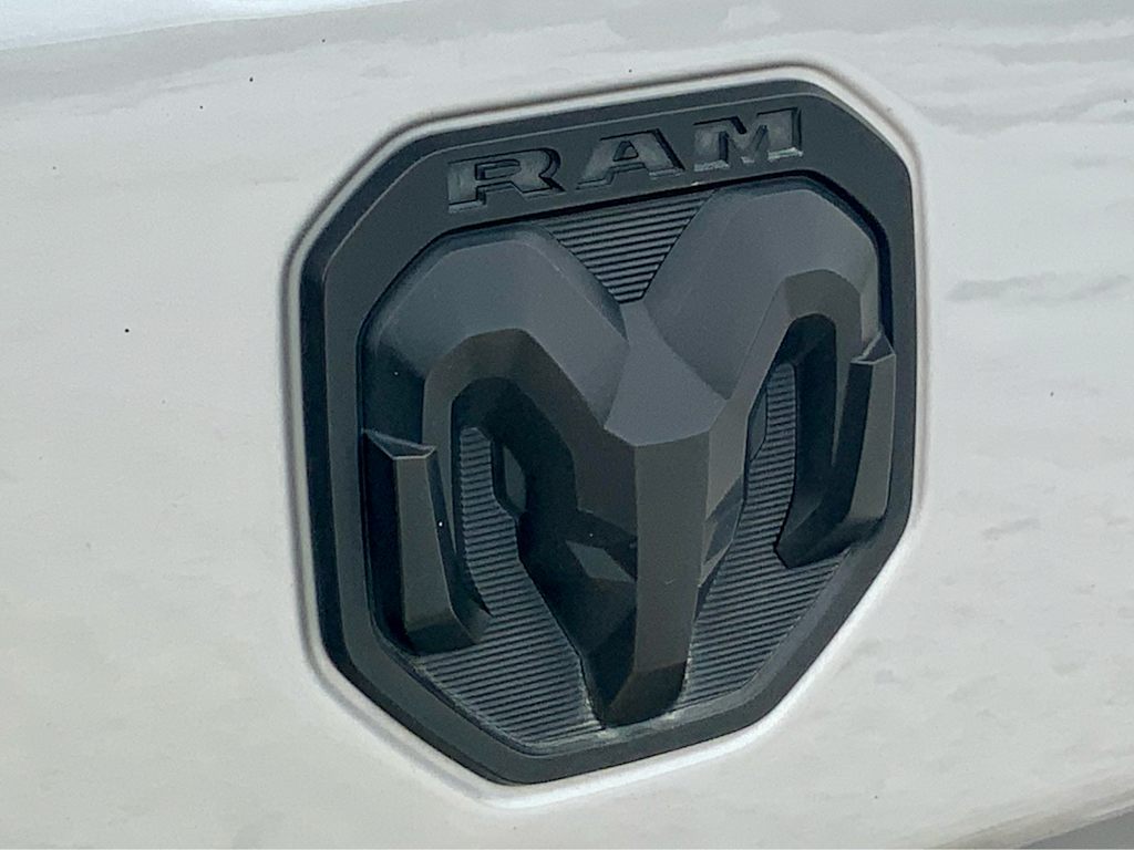 Thumbnail: 2022 RAM 1500 - 33