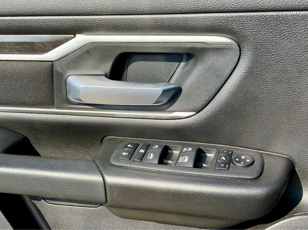 Thumbnail: 2023 RAM 1500 - 43