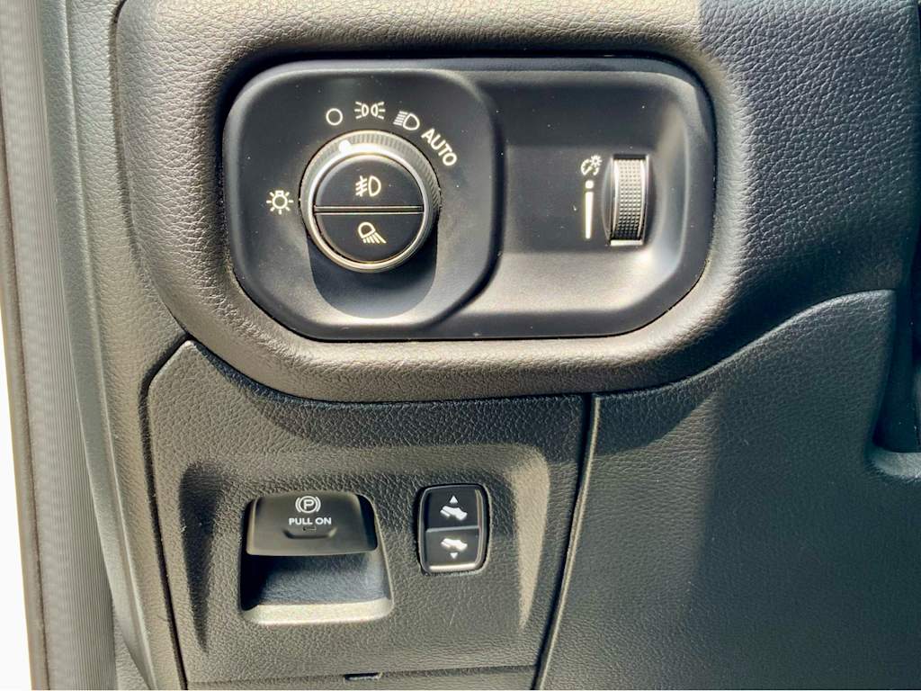 Thumbnail: 2023 RAM 1500 - 41