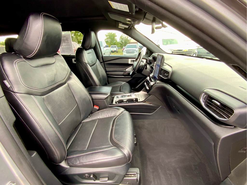 Thumbnail: 2021 Ford Explorer - 10