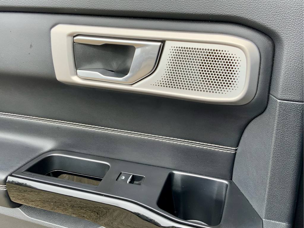 Thumbnail: 2022 Ford Explorer - 51