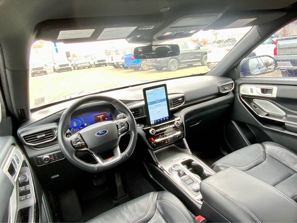 Thumbnail: 2022 Ford Explorer - 9