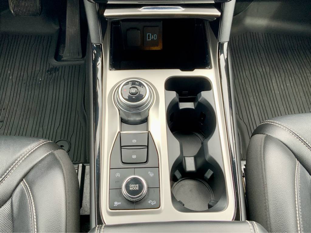 Thumbnail: 2022 Ford Explorer - 16