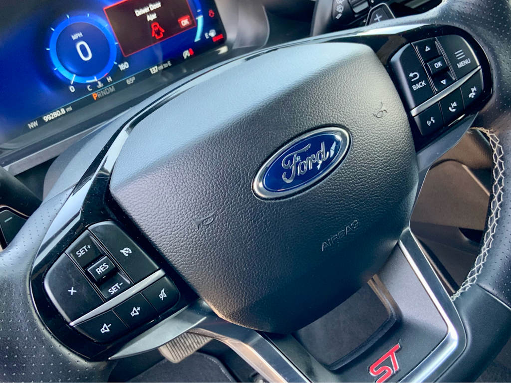 Thumbnail: 2022 Ford Explorer - 32