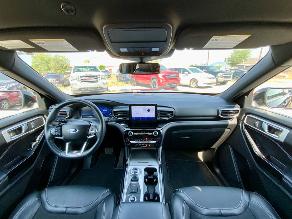 Thumbnail: 2022 Ford Explorer - 2