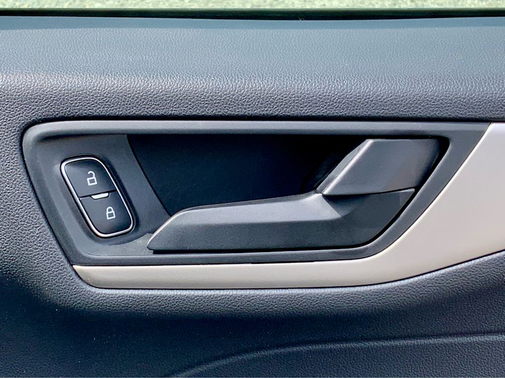 2022 Ford Escape SE 44