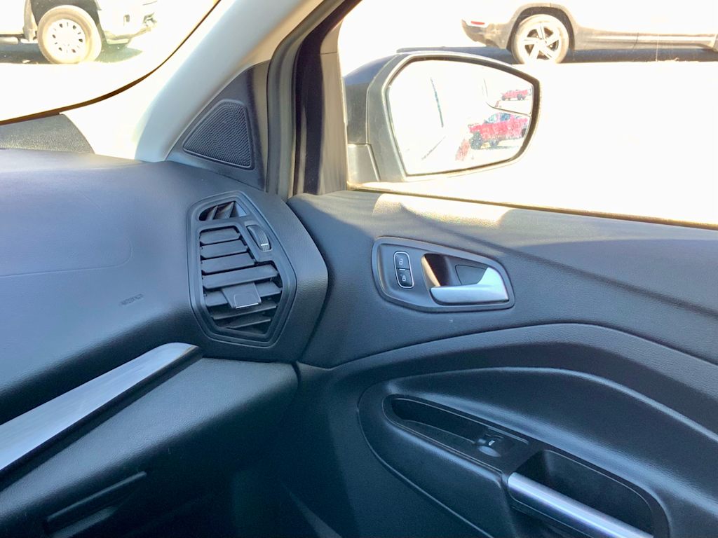 Thumbnail: 2017 Ford Escape - 34