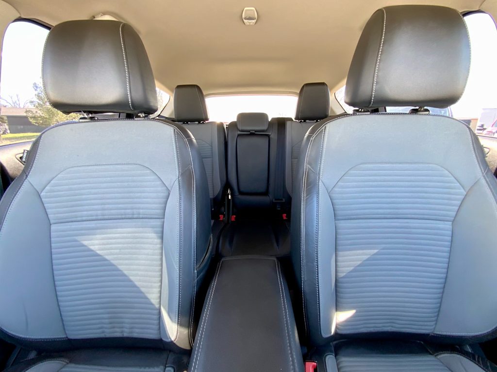 Thumbnail: 2017 Ford Escape - 32