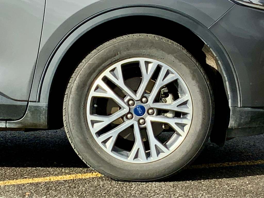 Thumbnail: 2022 Ford Escape - 24