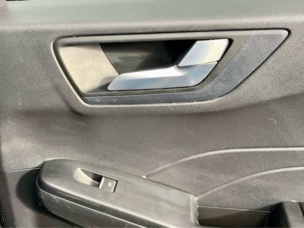 Thumbnail: 2022 Ford Escape - 47