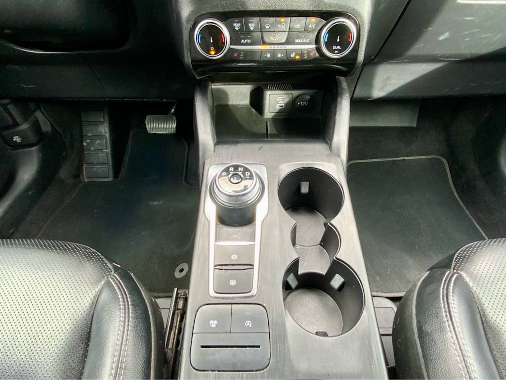 Thumbnail: 2022 Ford Escape - 16