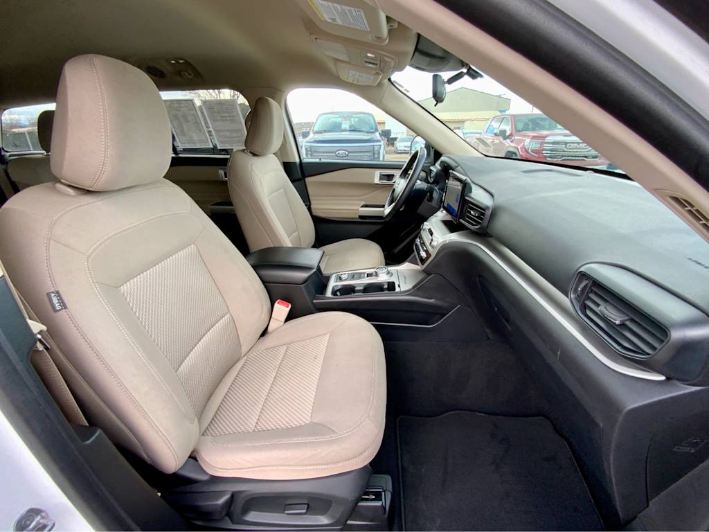 Thumbnail: 2022 Ford Explorer - 11