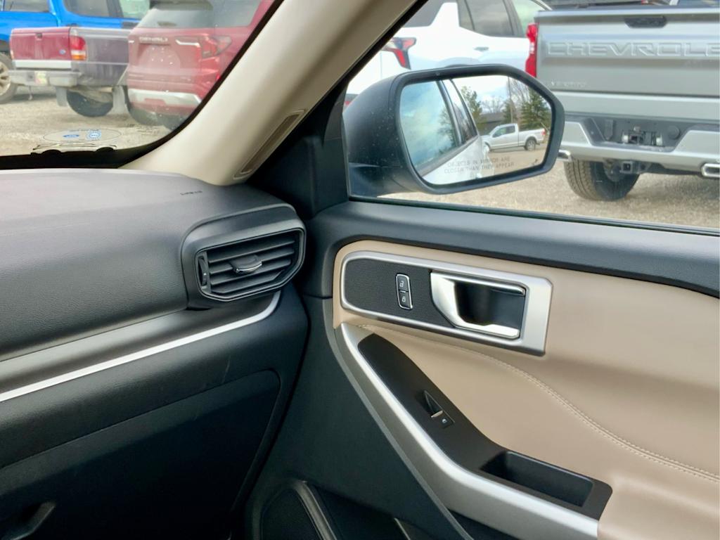 Thumbnail: 2022 Ford Explorer - 39