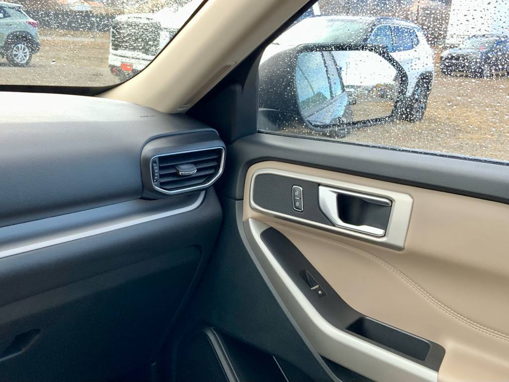 Thumbnail: 2023 Ford Explorer - 35