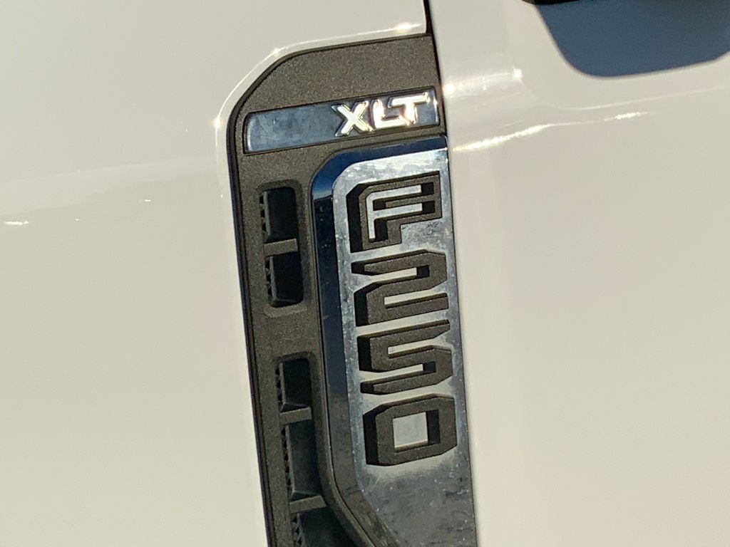 Thumbnail: 2023 Ford F-250 - 16