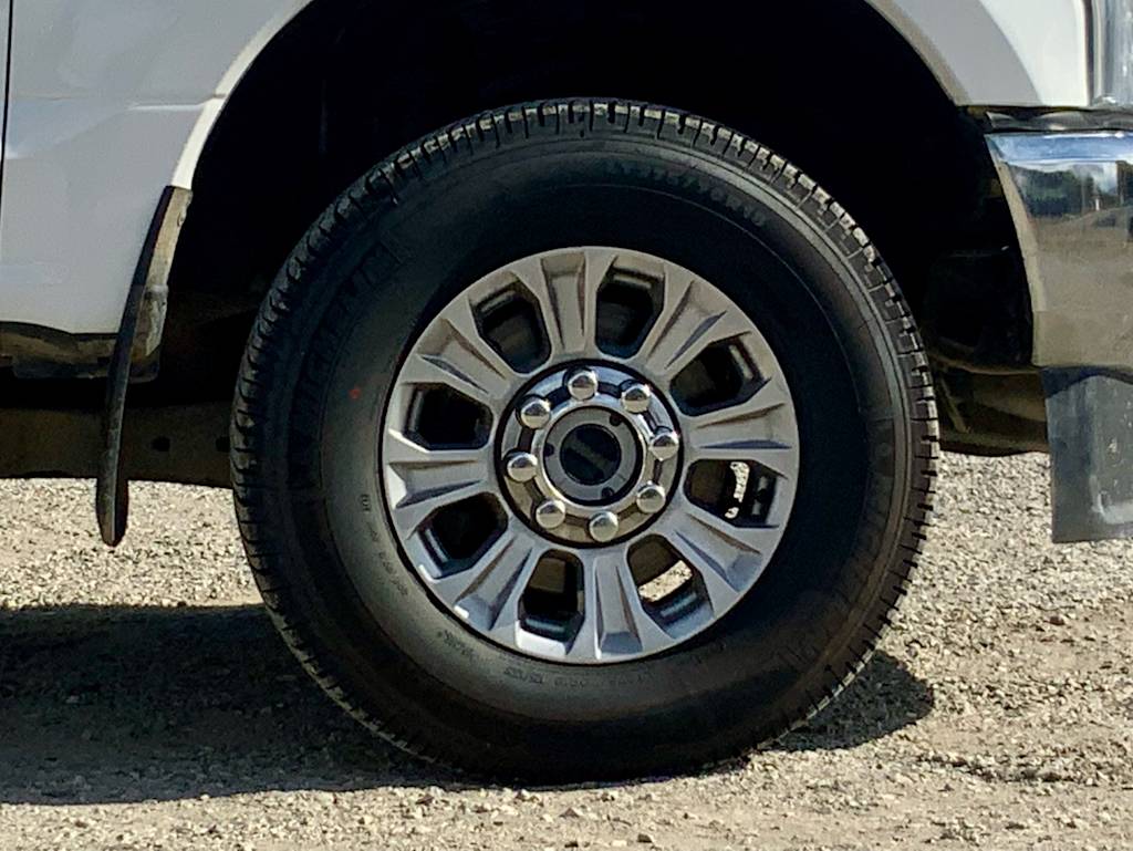 Thumbnail: 2020 Ford F-350 - 28
