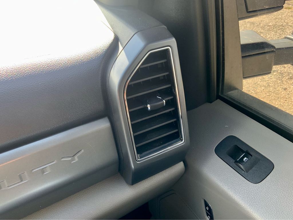 Thumbnail: 2020 Ford F-350 - 48