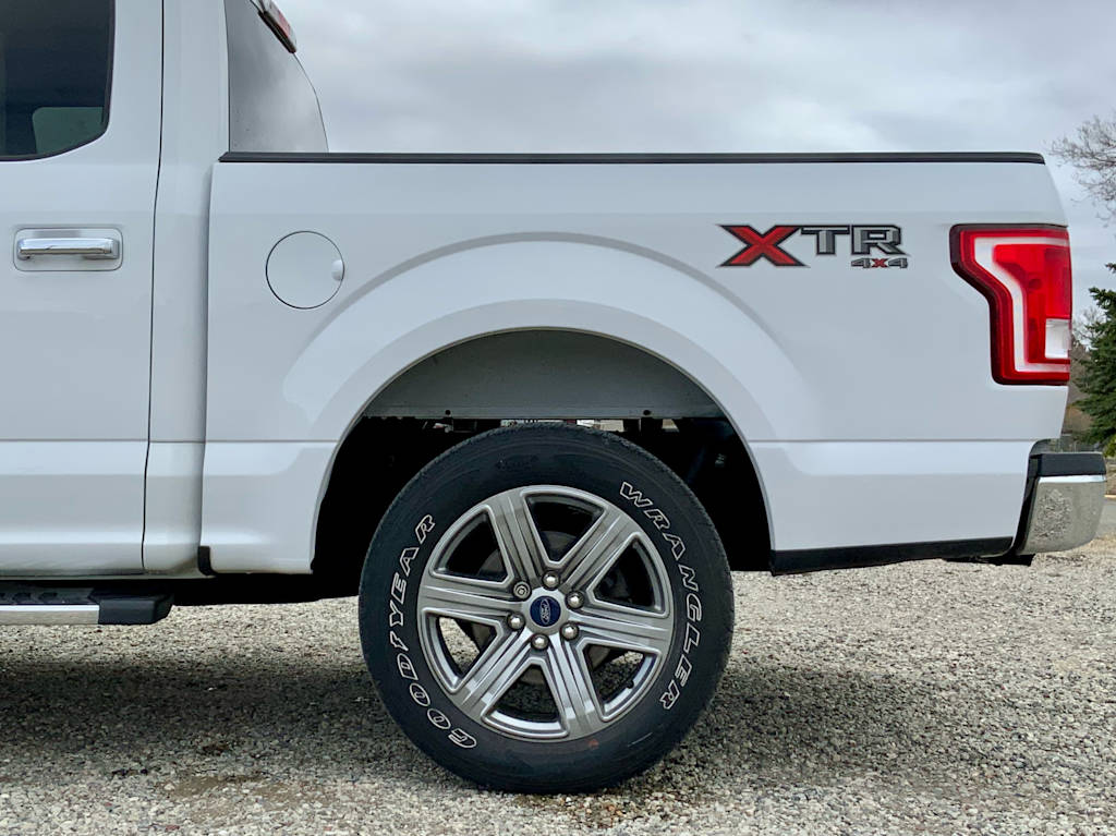 2017 Ford F-150 XLT 26